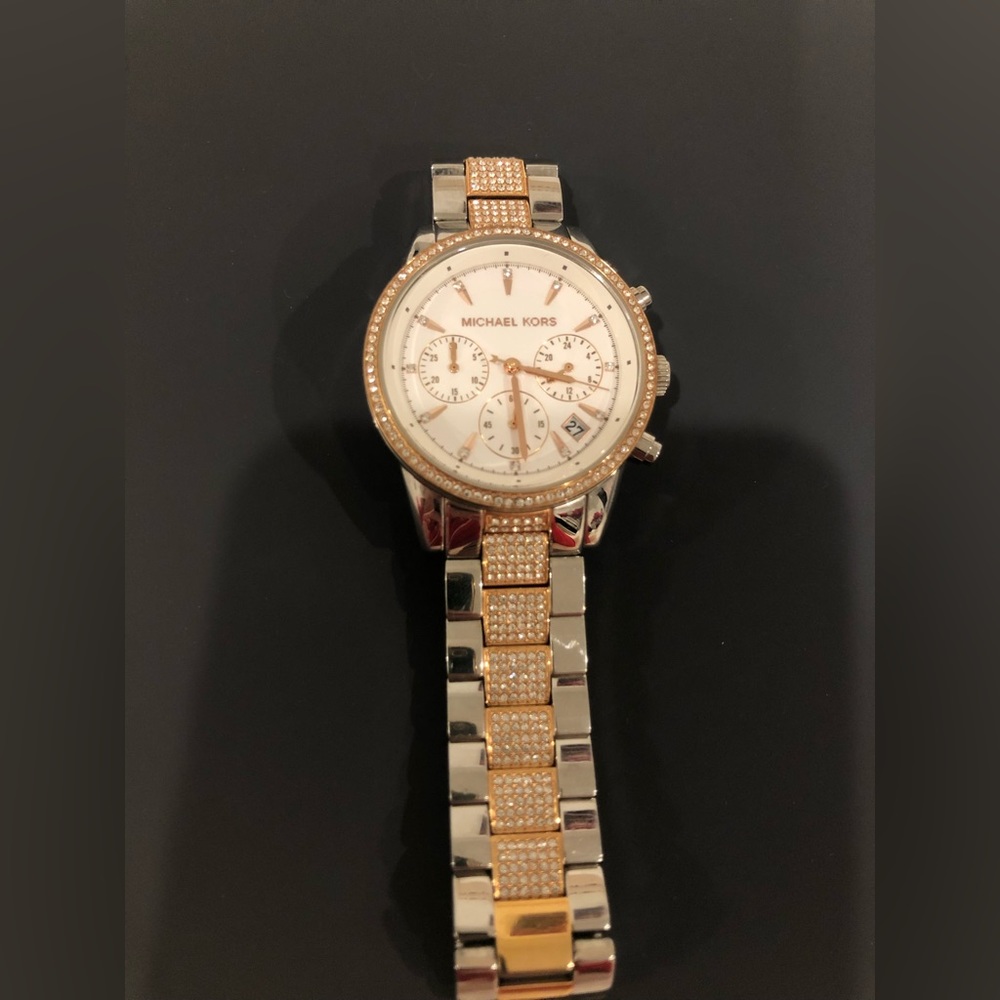 MICHAEL KORS WATCH.